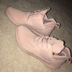 Reebok rose gold gym shoes!!! Never worn!